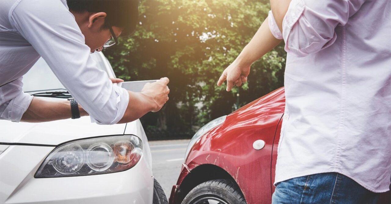 how to take road accident photos